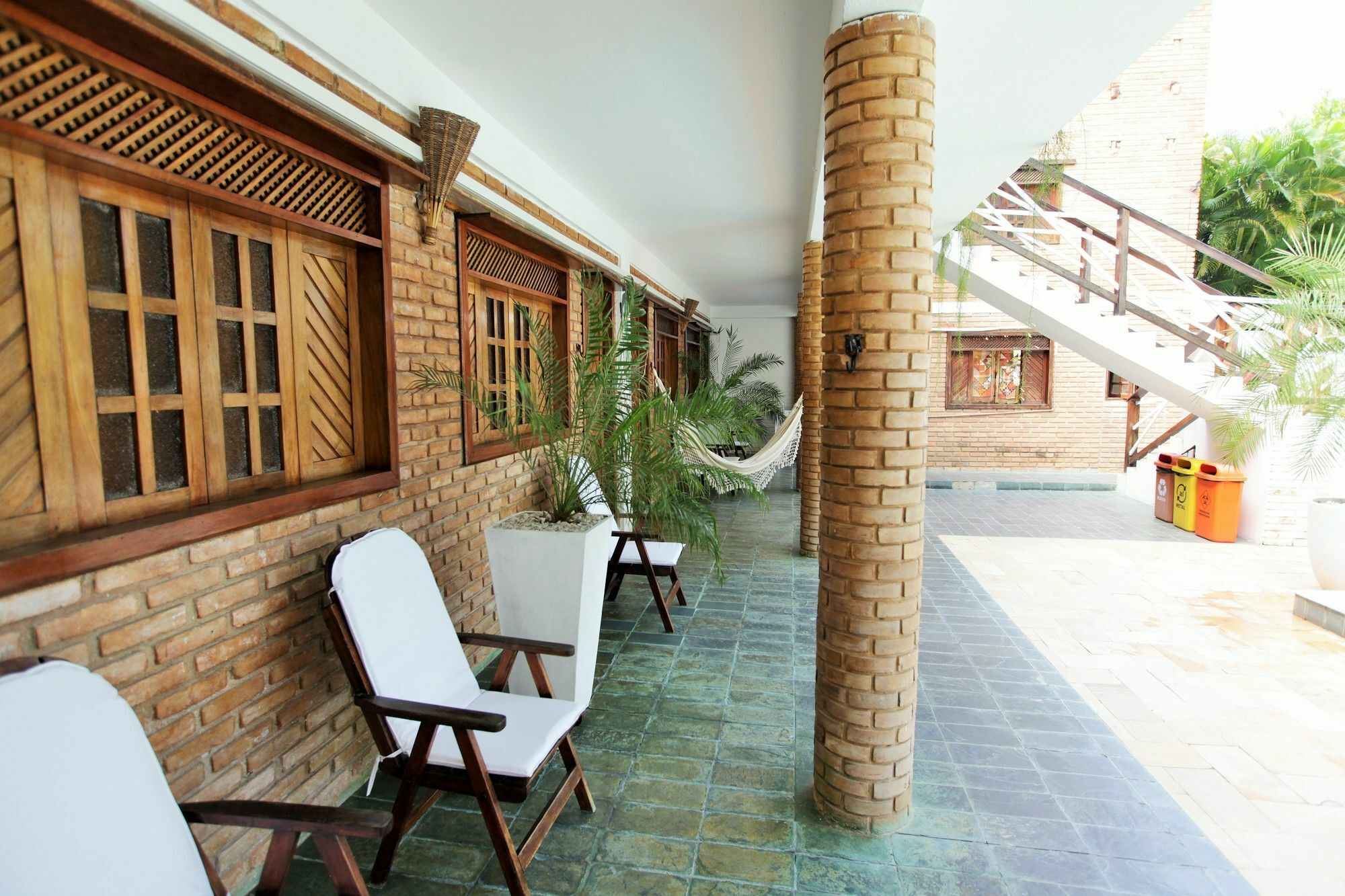 Lua Cheia Inn